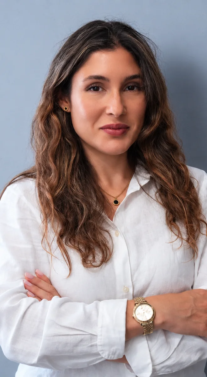 Irina, del equipo de GL Homes